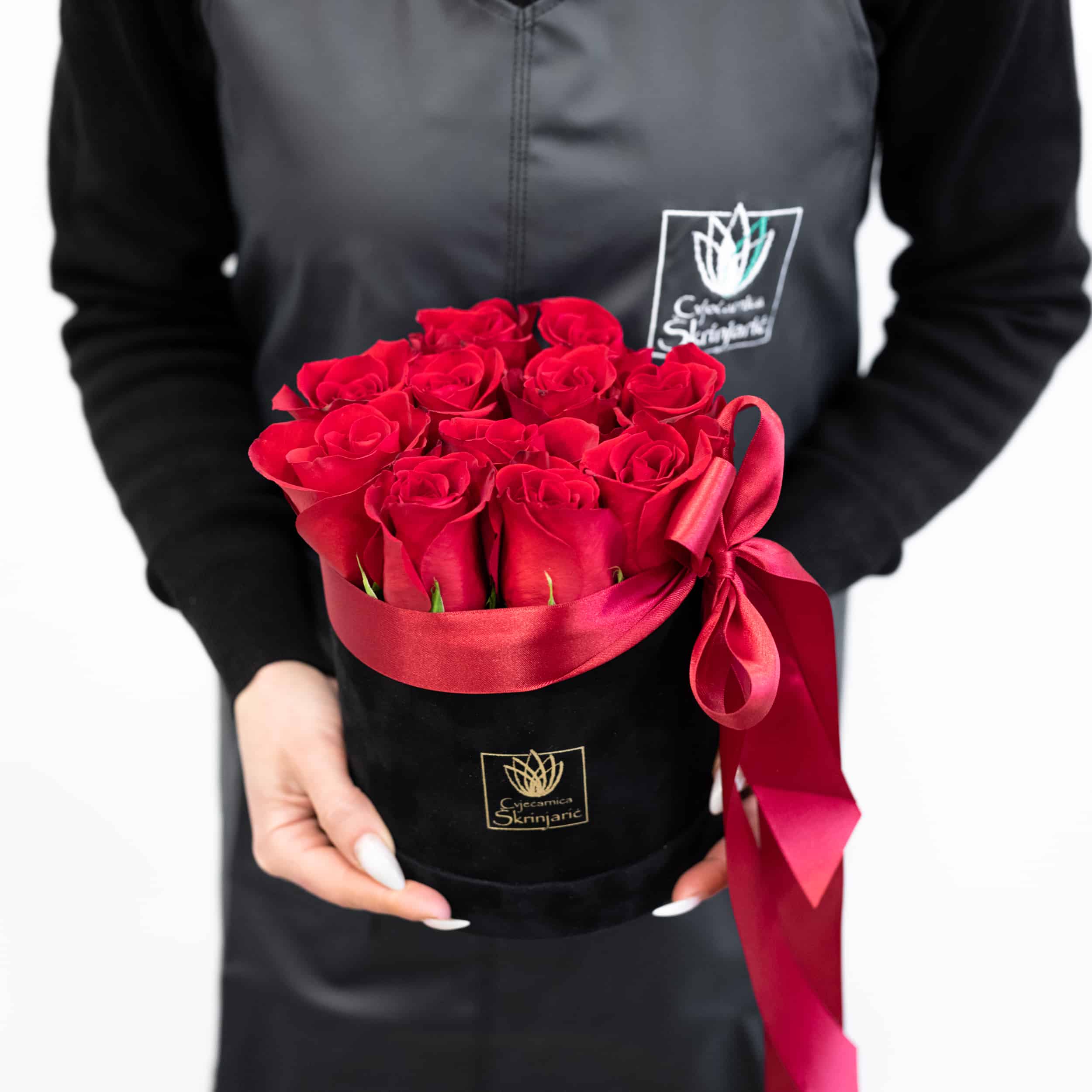 crvene-ruze-u-kutiji-4