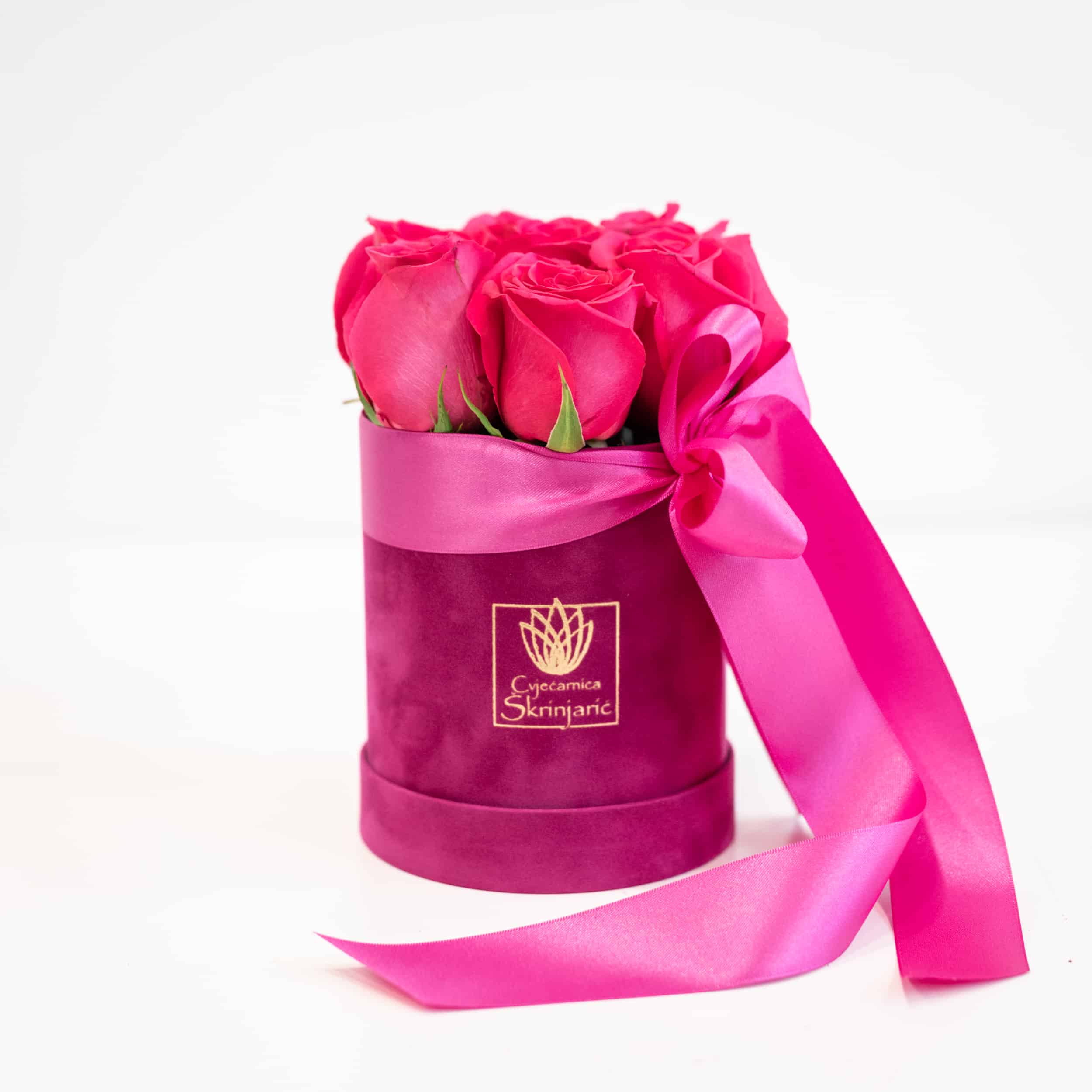 pink-ruze-u-kutiji-4